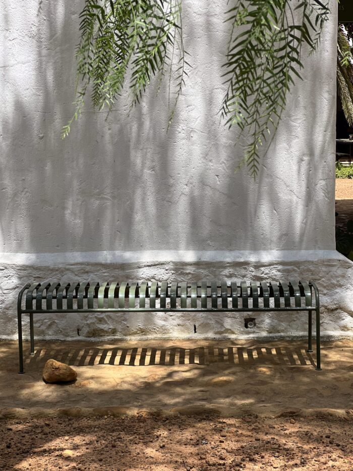 Wayferer bench