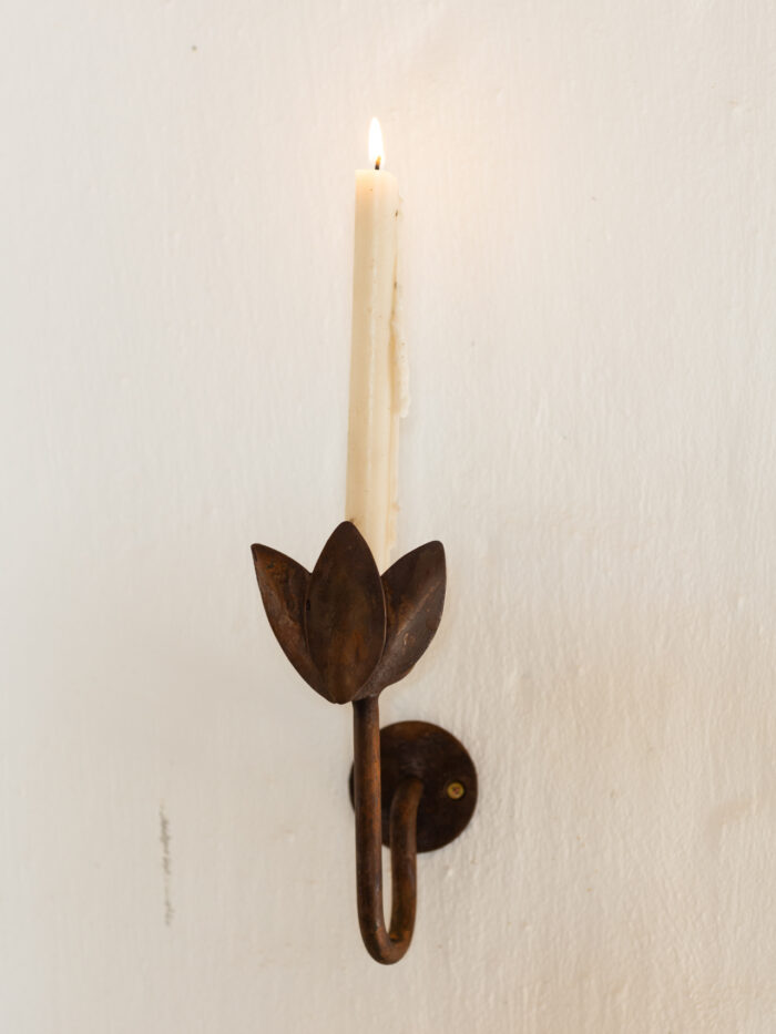 Heath candle holder